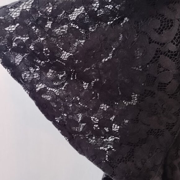 Torrid Black Lace Short Sleeve Tiered Blouse size 3X Layered - Picture 7 of 12